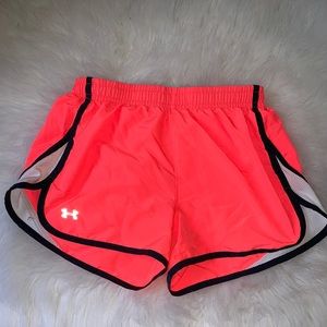 neon pink under armour shorts